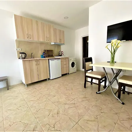 Gurkan Lägenhetshotell 4*