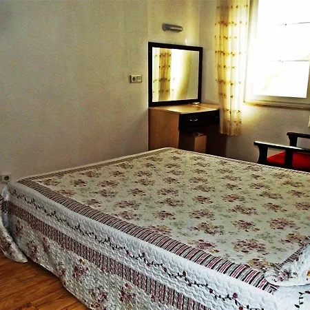 Gurkan Lägenhetshotell Dalyan