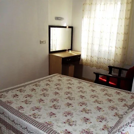 Gurkan Lägenhetshotell Dalyan