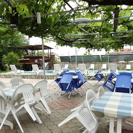 Lägenhetshotell Gurkan 4*