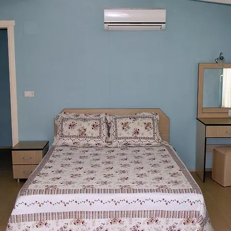 Gurkan Lägenhetshotell Dalyan