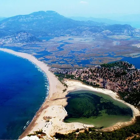 Lägenhetshotell Gurkan 4*