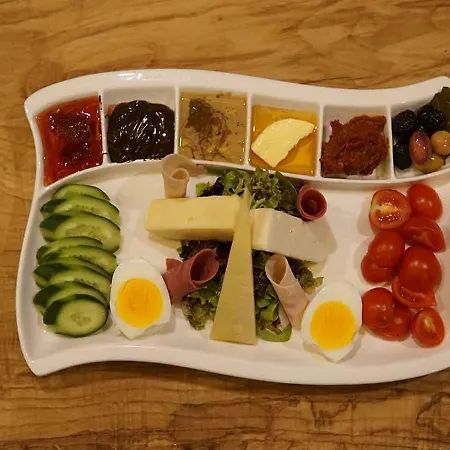 Lägenhetshotell Gurkan 4*