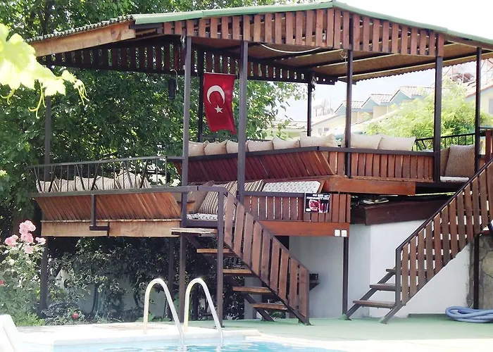 Gurkan Aparthotel 4*