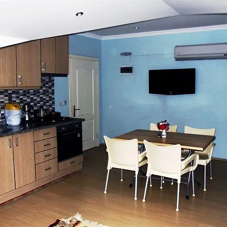 Gurkan Apartahotel 4*