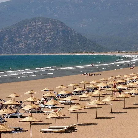 Ξενοδοχείο με διαμερίσματα Gurkan 2*